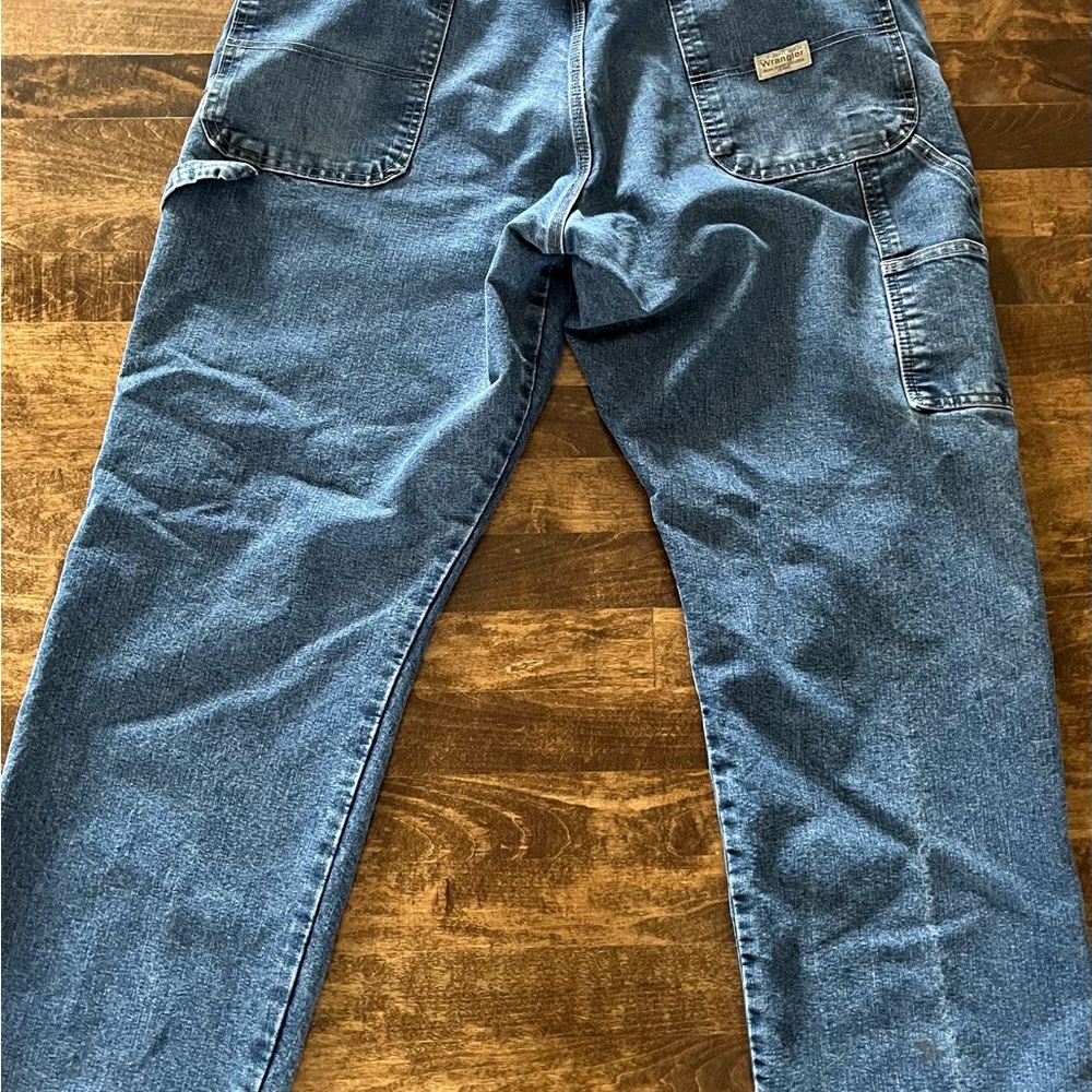 Wrangler 38" carpenter cargo utility jeans western rugged fisherman steet